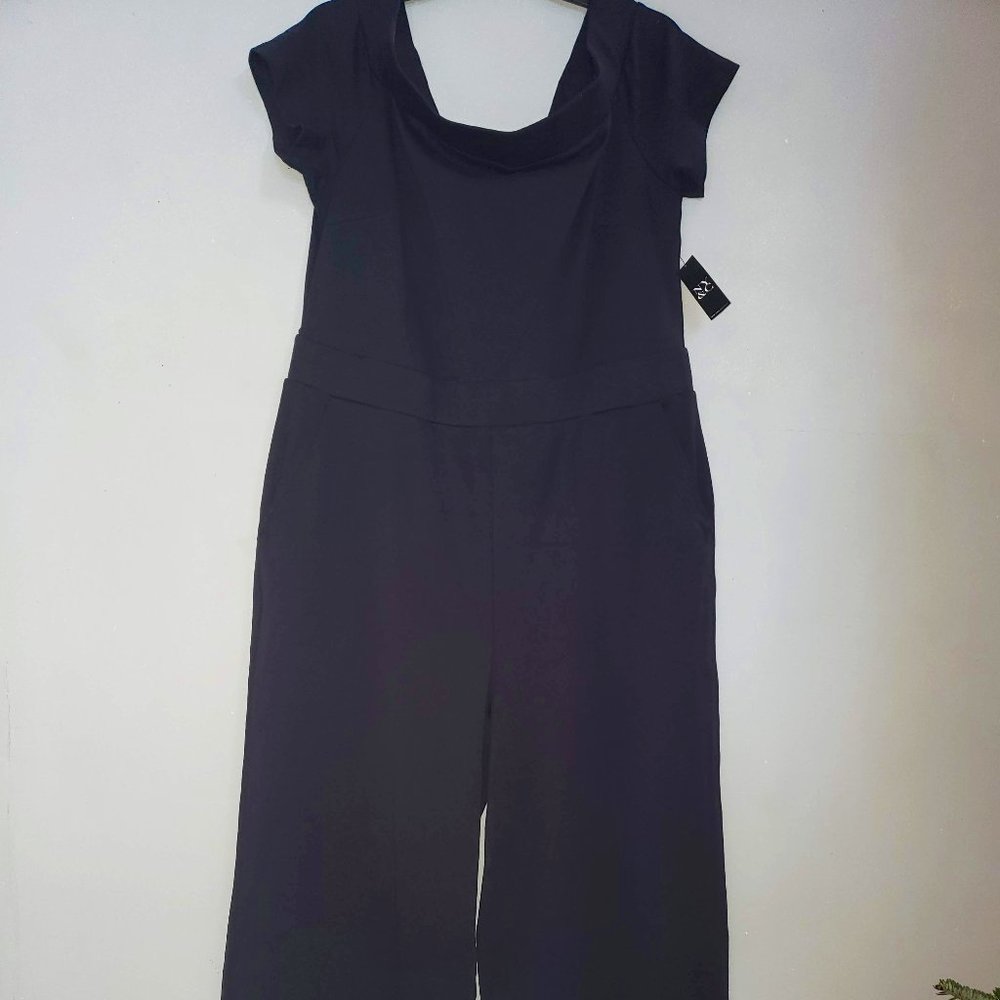 OFF-SHOULDER JUMPSUIT